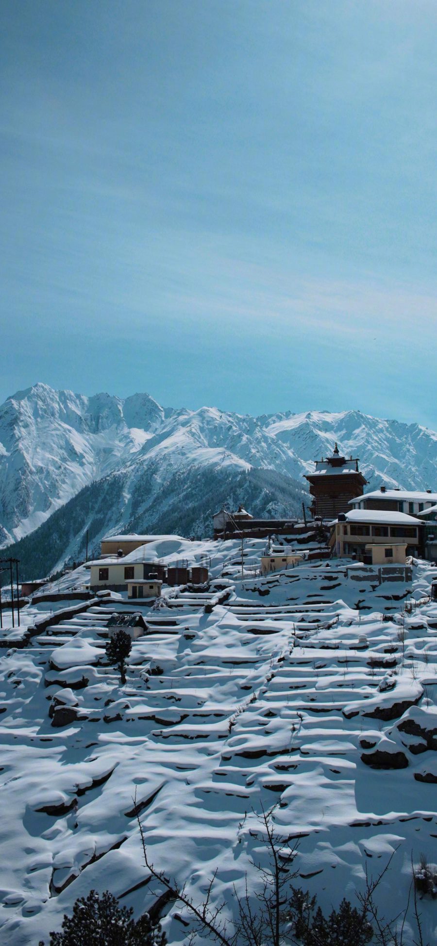 [2436×1125]雪山 山峰 积雪 冬季 雪景 房屋 苹果手机壁纸图片