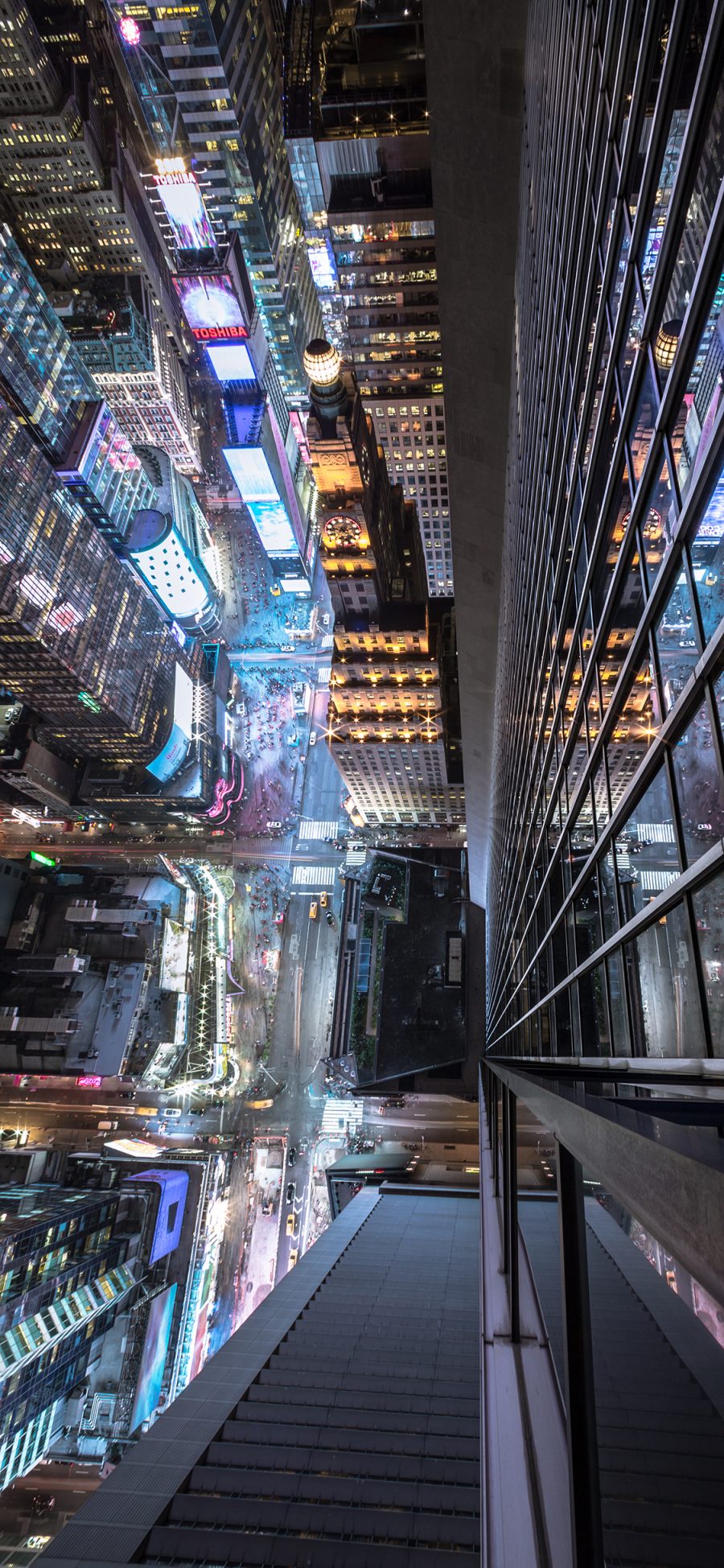 [2436×1125]高楼 建筑 俯视 高处 夜景 城市 苹果手机壁纸图片